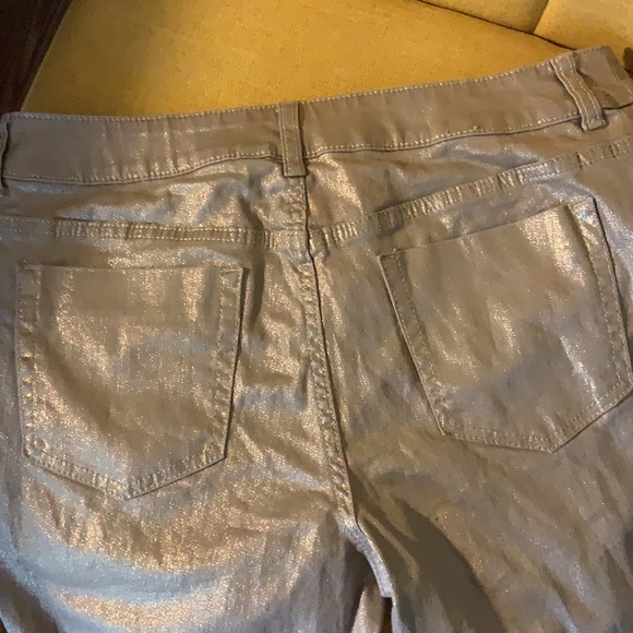 Chico’s Platinum Copper Shimmer Denim - Picture 4 of 8